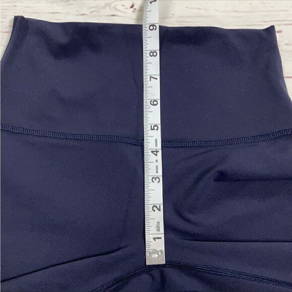 Lululemon Navy Blue Crop Leggings - Picture 7 of 10